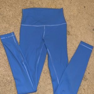 NWOT BLUE NILE LULULEMON
